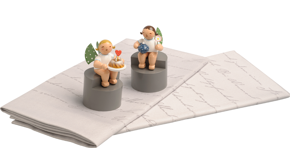 Set of 2 Cloth Napkins and 2 different Angels on Pedestals, with 5277/650/152 and 5277/650/154